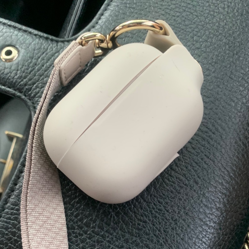 Moshi 二手保護殼AirPods Pro 使用（不含AirPods pro)