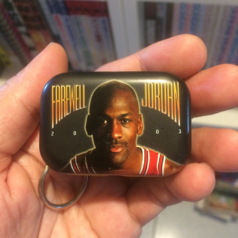 61 ㊣ NBA Hoop 鑰匙圈 鐵盒 Fadeaway Jordan 紀念 收藏品
