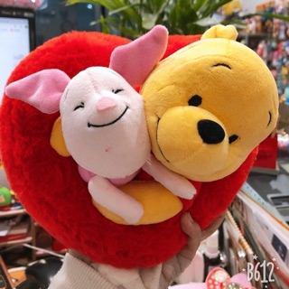 現貨商品-日本代購 東京迪士尼樂園 Valentine 2019好朋友抱抱心型絨毛抱枕 維尼款