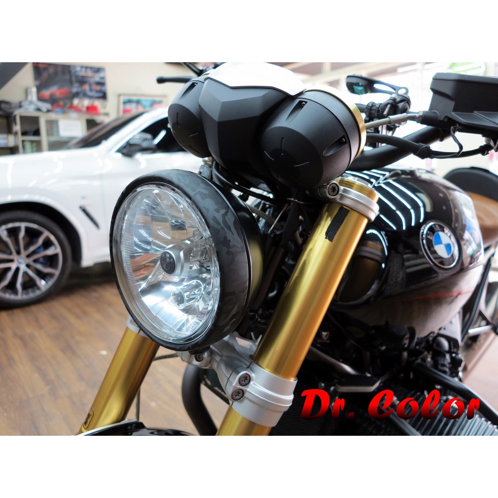 Dr. Color 玩色專業汽車包膜 BMW R nineT 幻影黑 / 髮絲金_頭燈框 / 飾蓋 / 油箱