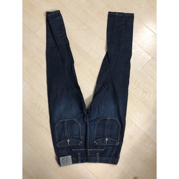 LEVI’S ENGINEERED JEANS 牛仔褲