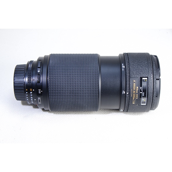 NIKON AF 80-200MM F2.8 一代鏡頭售5000元(兩點小霉,少許入塵，功能正常)