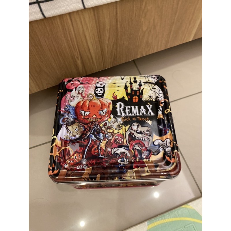 Remax RM-100 魔磁3in1磁吸充電組 內含豆腐頭+3合1充電線 鐵方盒裝