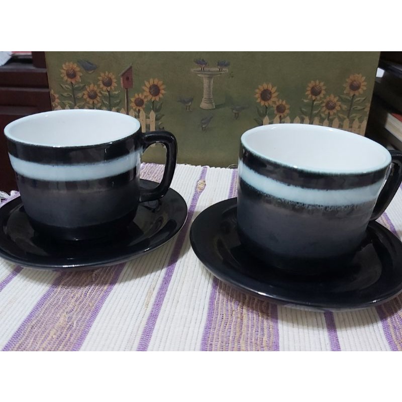 茶杯組，咖啡杯組，兩組一套，厄瓜多爾陶藝大師 Vega 作品。