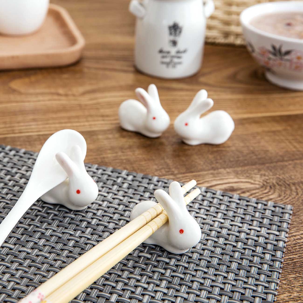 居家家 日式放筷子架子筷架筷托 創意家用餐具陶瓷筷子架筷子托枕