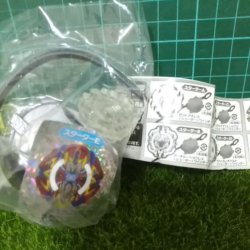 TAMARA TOMY 戰鬥陀螺扭蛋塑膠製本賣場滿百出貨