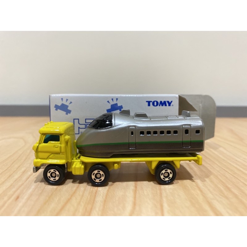 新品 Tomica 16 抽抽樂第2彈ii 新幹線運搬車搬運車hino 多美小汽車卡車貨車模型 蝦皮購物