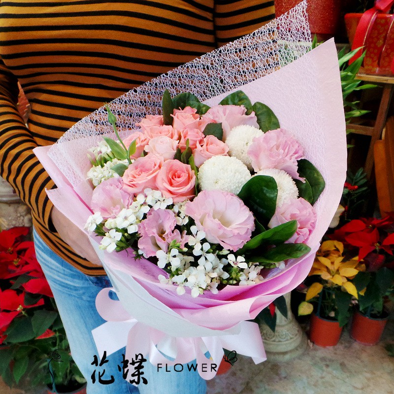 台北市東區網路花店 清新夢幻般玫瑰花束 新鮮玫瑰花束 真花 預購 宅配免運 蝦皮購物