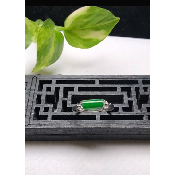 瓜料翡翠A貨馬鞍戒指💍（戒圍可調）