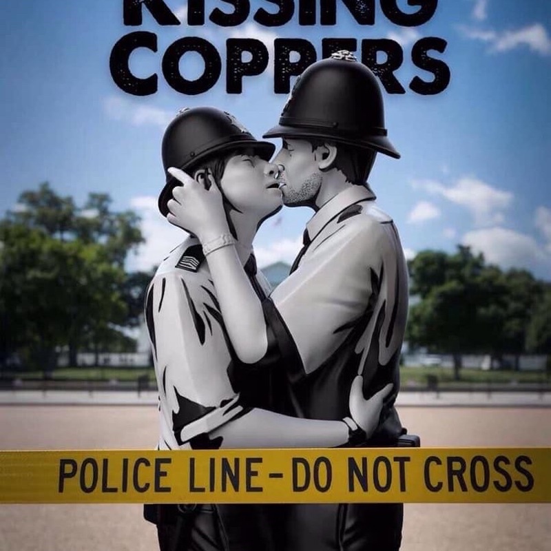 Banksy Kissing的價格推薦- 2023年8月| 比價比個夠BigGo