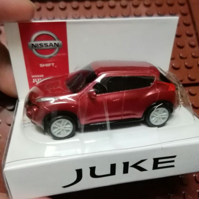 Nissan JUKE 日本原廠 模型車鑰匙圈吊飾
