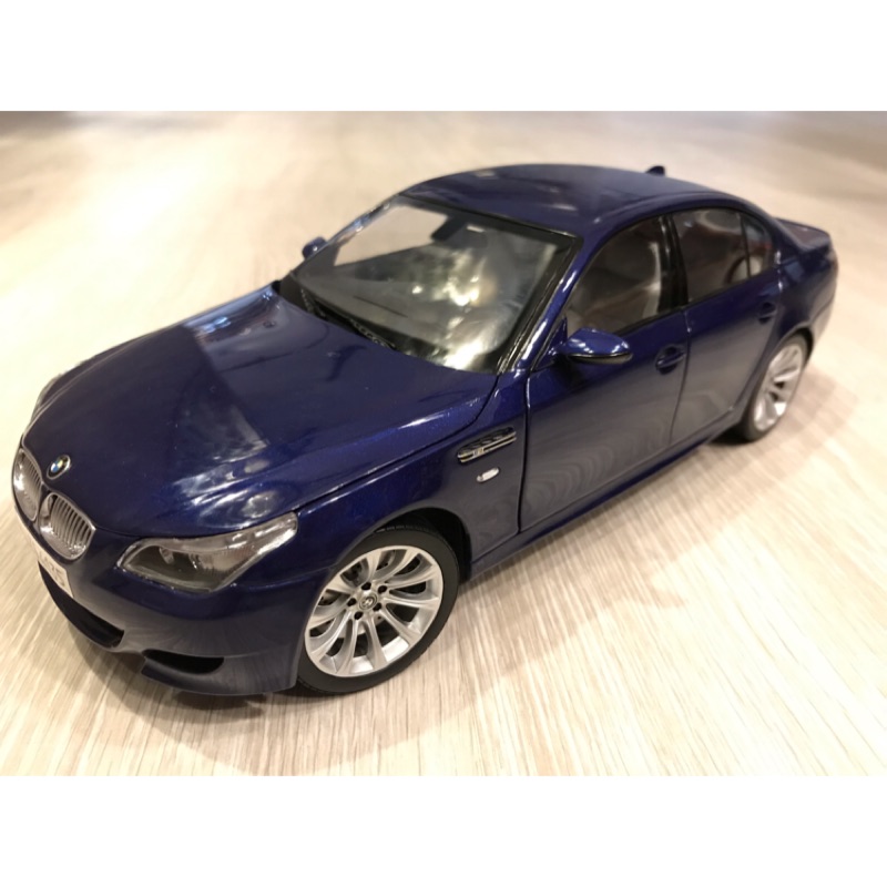 BMW 原廠包裝 E60 M5 kyosho代工（藍色）