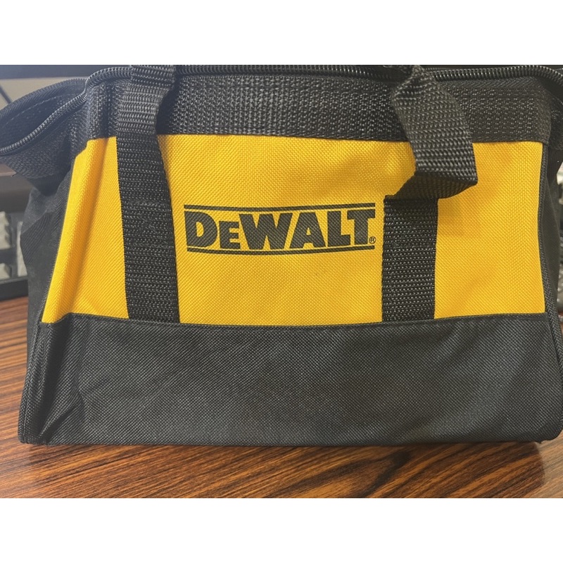 『誠店鋪』《在台現貨》DEWALT 得偉 工具包 工具袋 全新