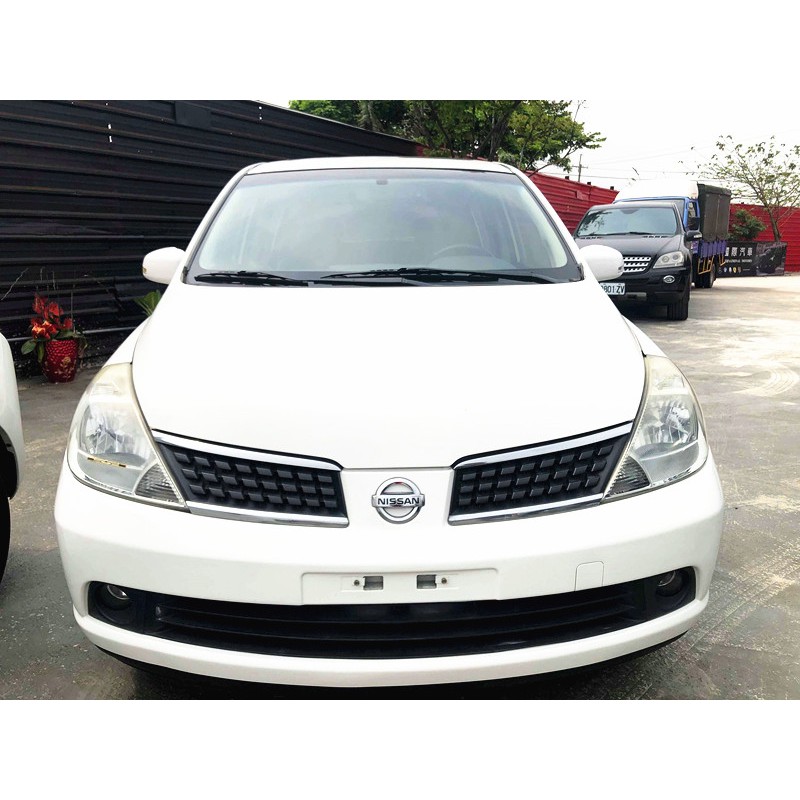 【廠牌】：Nissan【車種】：Tiida 1.8 5D 頂級 【年份】：2007【顏色】：白