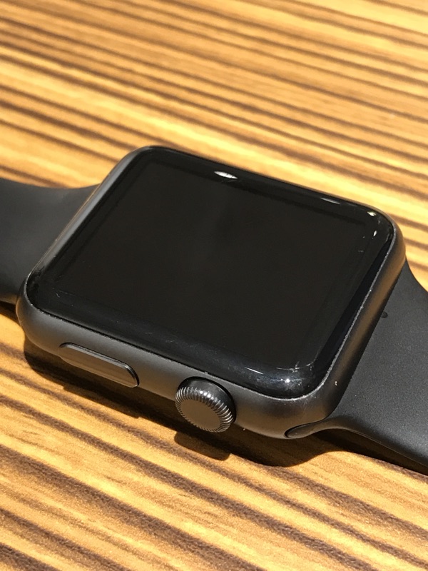 Apple Watch sport S1 一代  太空灰色鋁金屬+運動錶帶 42mm (二手)