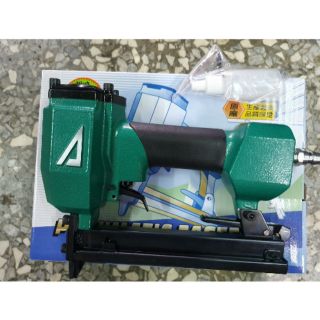 臺灣製 ARGO 正廠三角牌 1022J 氣動釘槍