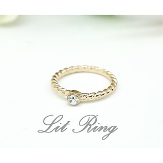 【Lit Ring】金色麻花水鑽戒指。質感 單麻花 雕刻花紋 螺旋 刻花 鑲鑽 閃亮小圓水鑽 百搭 戒指 飾品 首飾