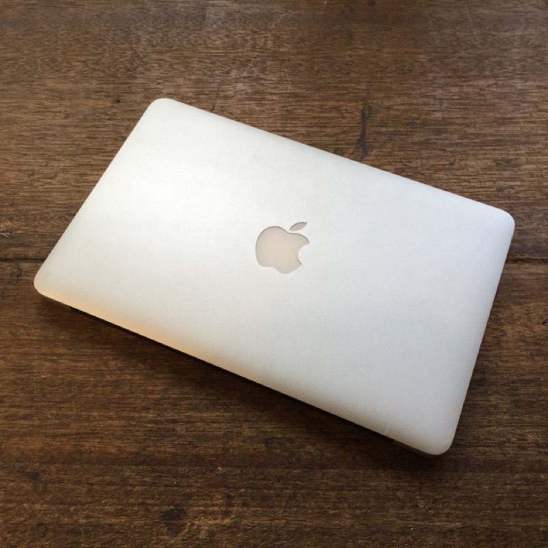 2010 MacBook Air 漂亮零件機