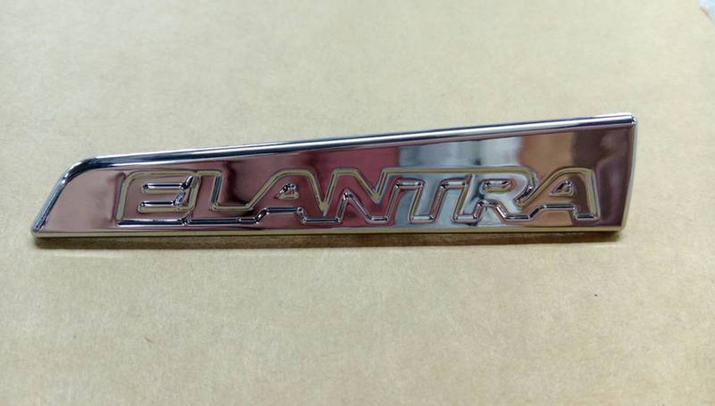 《※金螃蟹※ 》HYUNDAI 現代 ELANTRA 2012年~2015年 系列 鍍鉻油箱蓋飾片 維修用