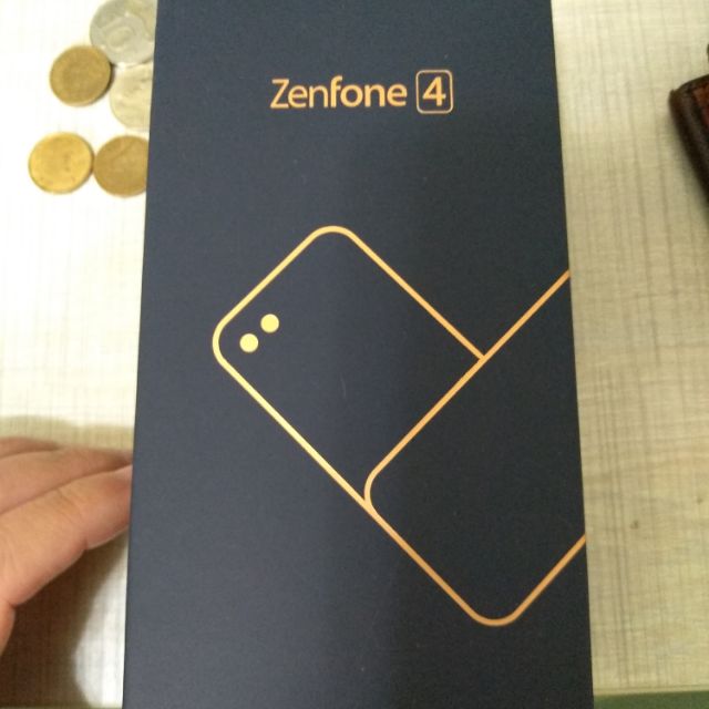 全新未拆ASUS ZENFONE4 4G/64G ZE554KL