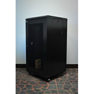 19吋 60cm寬x60cm深 22U 黑色 前後通風網門機櫃 網路機櫃 伺服器機櫃 電腦機櫃 監視系統