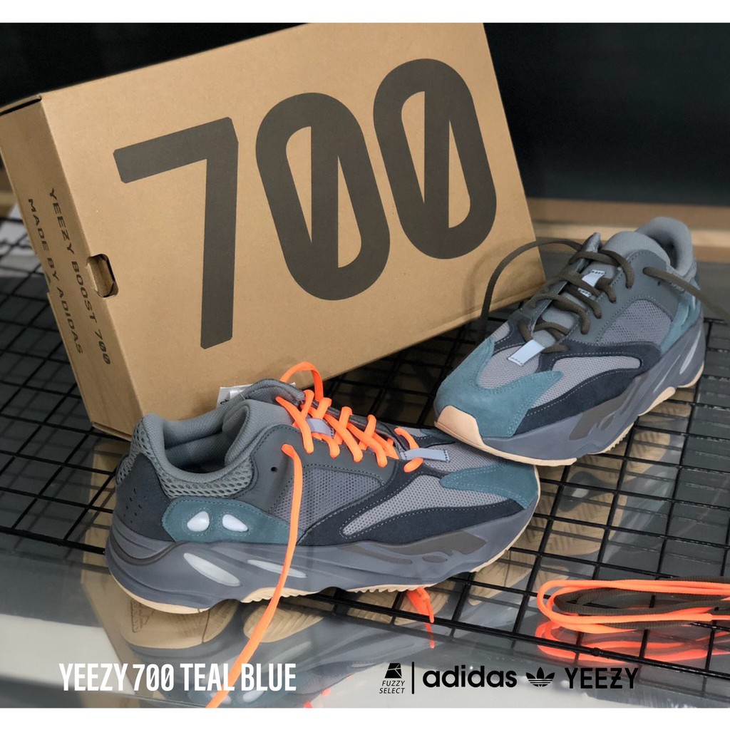 adidas yeezy 700 femme cyan