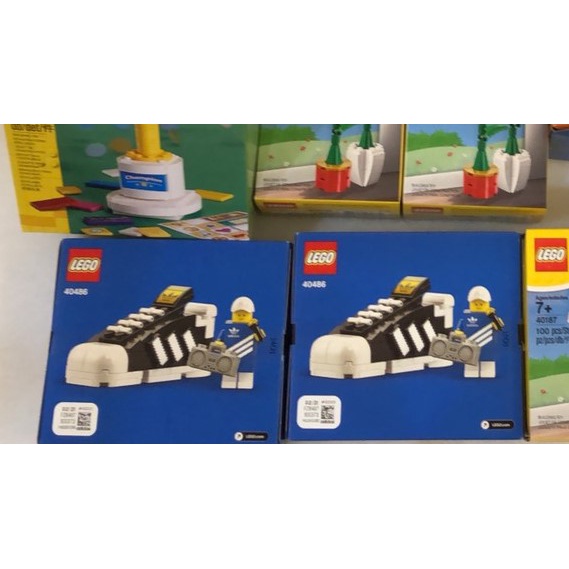 快樂買 全新現貨Lego 樂高 40486 小鞋 Adidas Originals Superstar 5.0