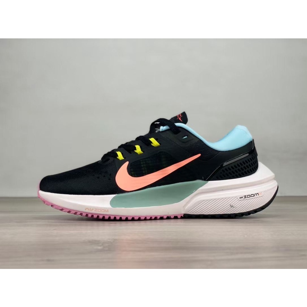 Nike Air Zoom Vomero 15 貨號：DJ0037 061 尺碼：36 36.5 37.5 38 38.