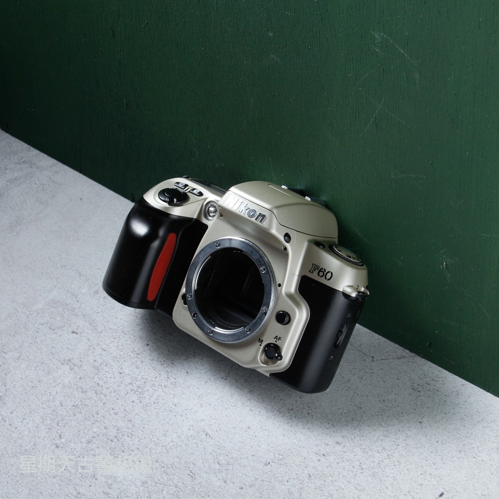 【星期天古董相機】Nikon F60 SLR 單眼 底片 自動對焦 相機