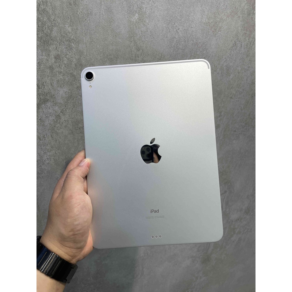 iPad Pro 11" 一代 Wifi 256G 銀色 只要14800 !!!