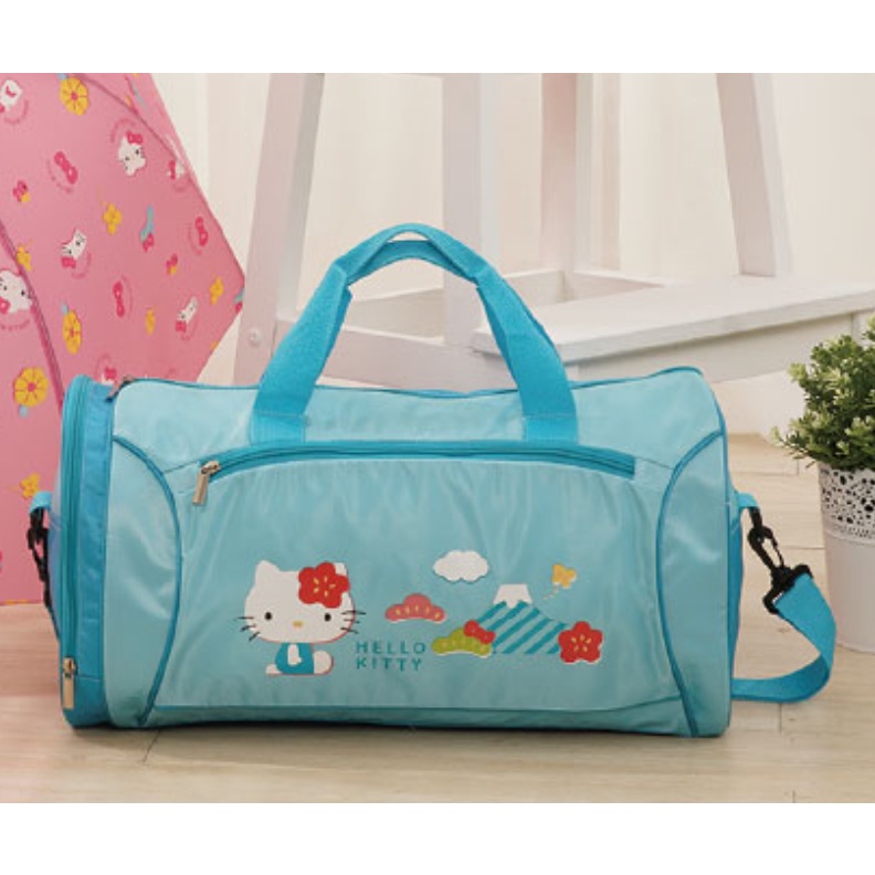 全新 Hello Kitty 悠遊時尚旅行袋