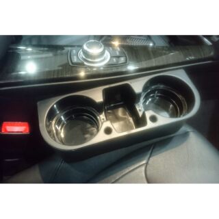 車用 多功能 置杯架 手機架 收納 置物 門板 門縫 置杯架 筆筒 菸灰缸 椅縫 置物盒 杯架 零錢