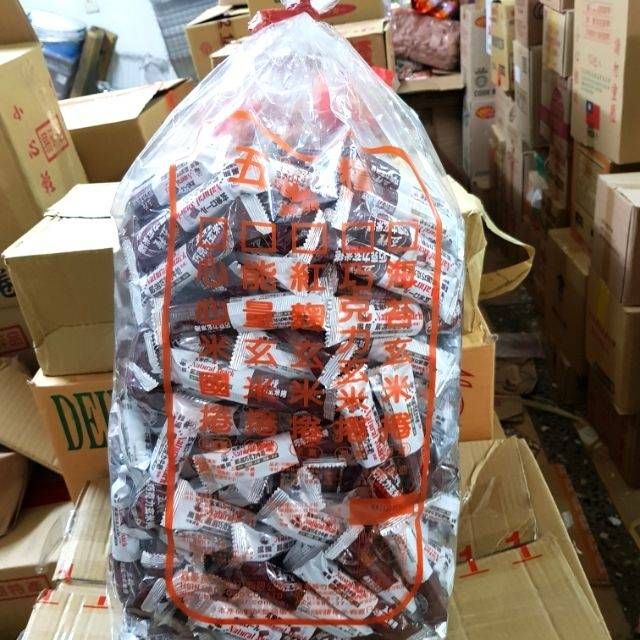 寶島零食～黑熊五糧巧克力玄米捲3000公克裝一張訂單最多一包