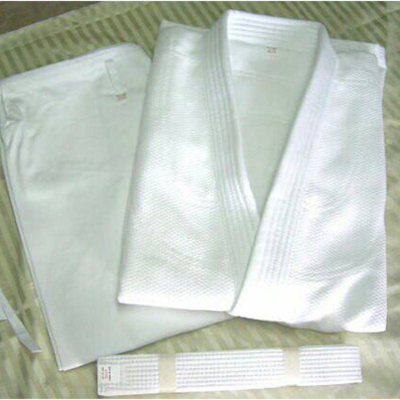 二手單層漂白柔道服(台灣製) 附白色腰帶