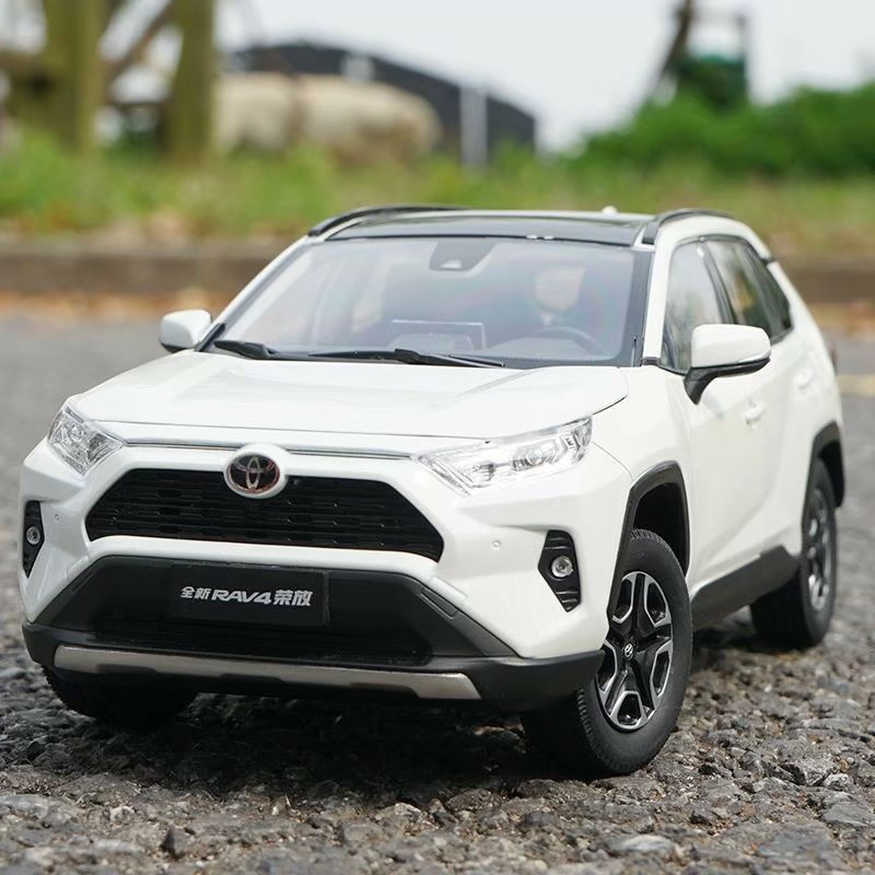 【新品】台灣現貨 TOYOTA 五代 RAV4 1:18 合金模型車 榮放