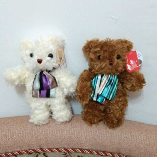 超Q熊娃娃 泰迪熊 玩偶~ 脖子繫上彩色絲巾可愛造型人見人愛!! 有米白，咖啡兩色~~