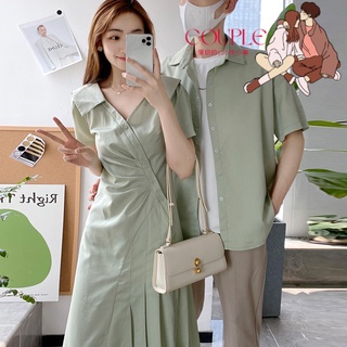 【COUPLE】女綠色V領褶皺短袖襯衫連衣裙情侶裝休閒襯衫男2022夏季