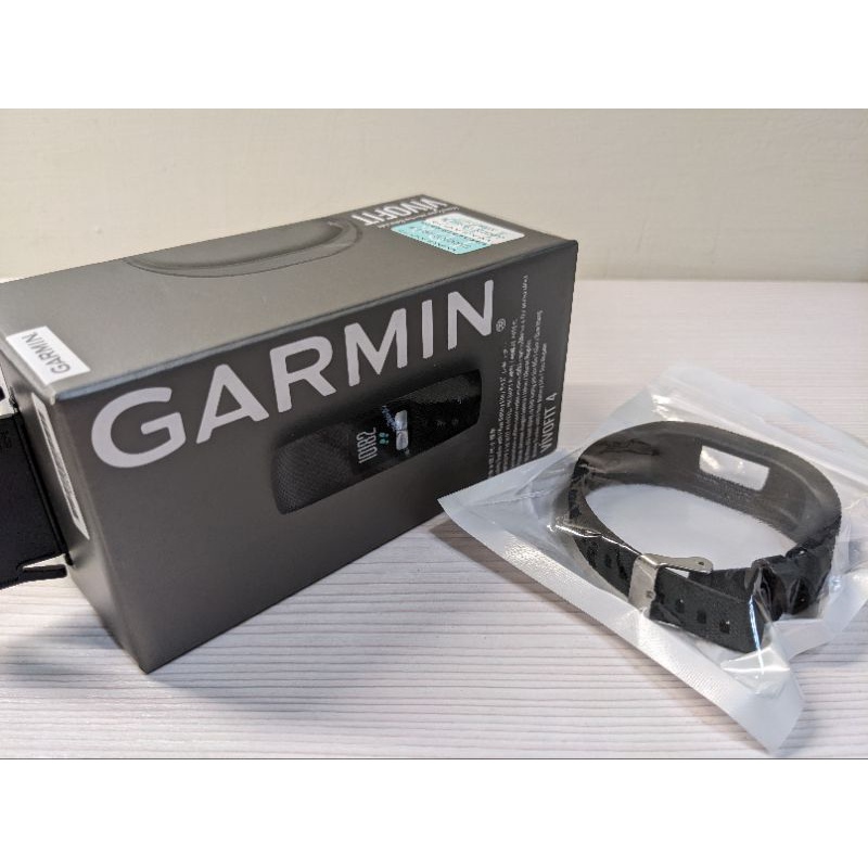 【二手】Garmin vivofit 4 智慧運動手環+副廠全新錶帶