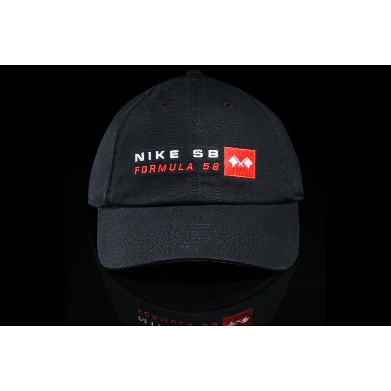 NIKE SB F1 運動帽 帽子 可調式 老帽 黑色 男女 840815-010 電繡 賽車帽子