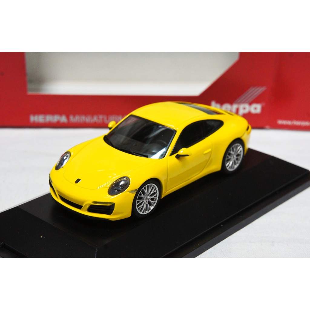 【超值特價】1:43 Herpa Porsche 911 991 Carrera 4S Coupe 黃色