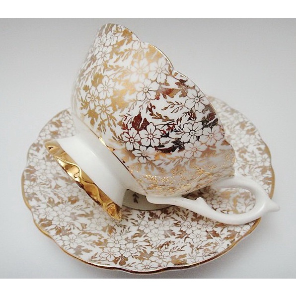 【拾年之路】 英國製華麗描金骨瓷古董咖啡杯+盤(免運)