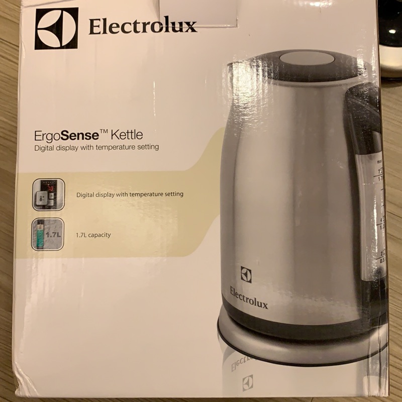 【Electrolux伊萊克斯】1.7L 智慧溫控電茶壺EEK6603S