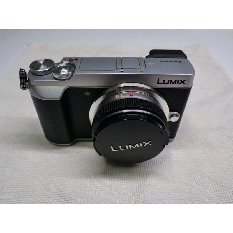 Panasonic GX85