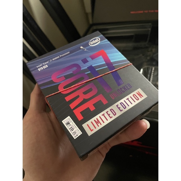 Intel i7 8086K 50周年限量