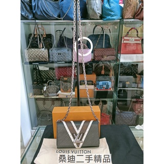 LV M63070 TWIST 黑色EPI拼接原花白邊+鉚釘鏈帶錢包/斜背包 (絕版特別款)