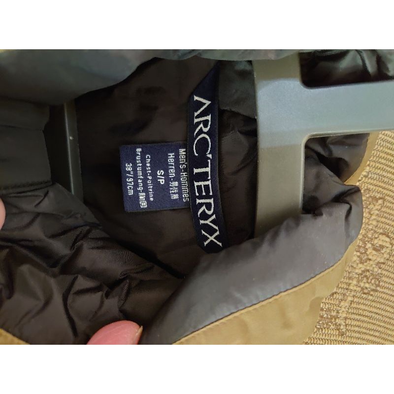 Arcteryx leaf fusion windstopper 化纖 jacket