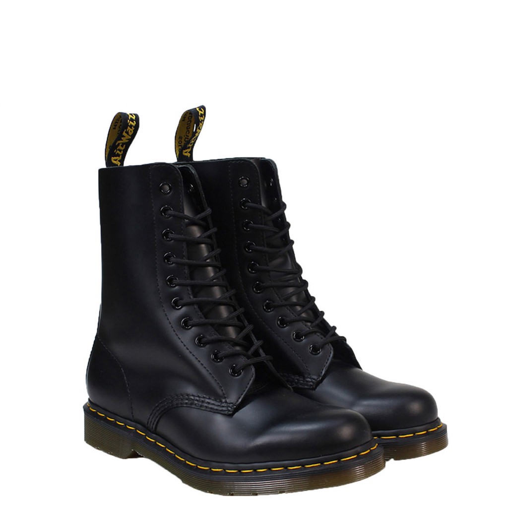 「Allan讀書會」Dr.Martens 1490 十孔 軍靴 black smooth 黑色 硬皮