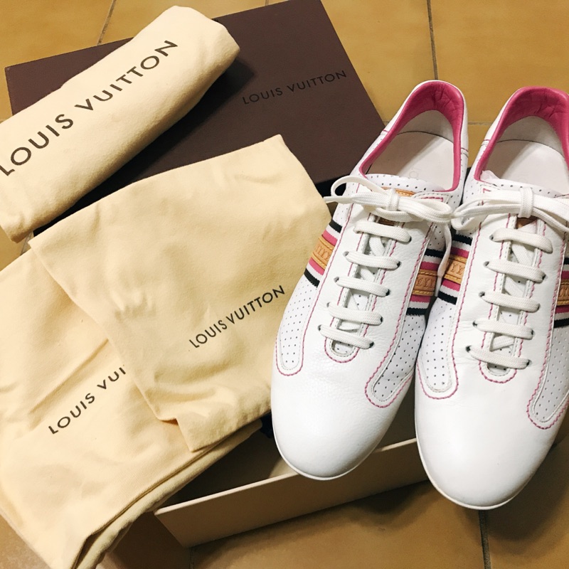 正品二手極新louis Vuitton Go1017 Lv壓印皮革飾邊綁帶休閒鞋真皮小白鞋 白x桃紅 37 5 蝦皮購物