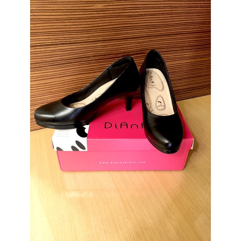 全新。Diana黑色包頭高跟鞋。24.5號
