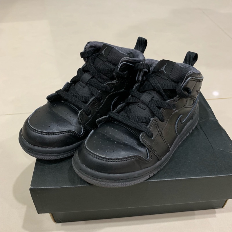 近全新 AIR JORDAN NIKE 籃球鞋 黑色 9C 15cm 95成新 899元 童鞋 小童 魔鬼氈 1代 高筒